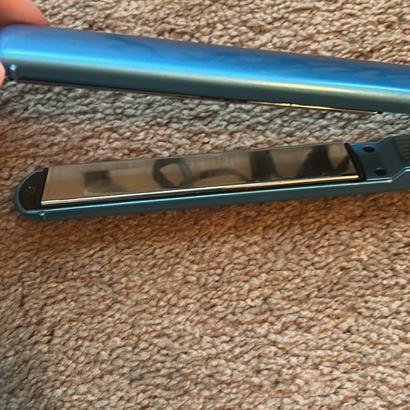 BaBylissPRO Nano Titanium Flat Iron - Picture 4 of 4